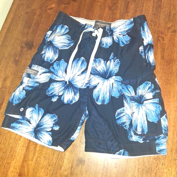 Abercrombie and FitchVintage Y2K Florsl  Surf Trunks Blue Hawiian M - Picture 1 of 6
